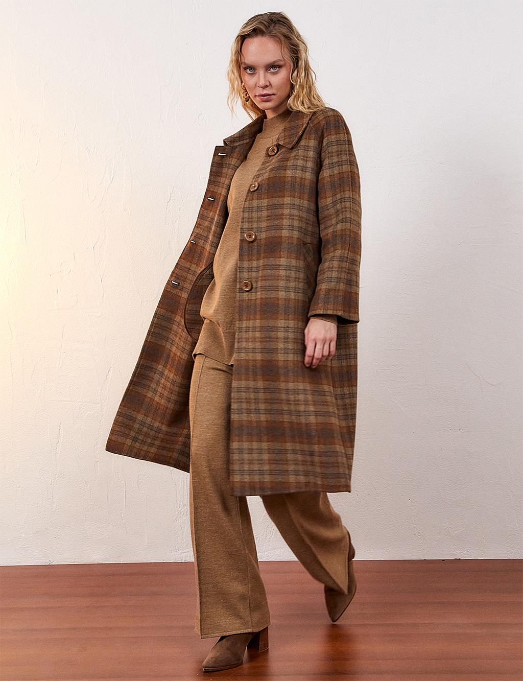 Premium Wool Plaid Buttoned Wide Collar Coat Camel