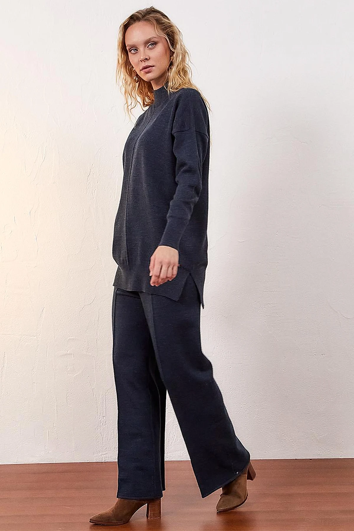 Drop-Shoulder Half Turtleneck Knit Tunic Navy Blue