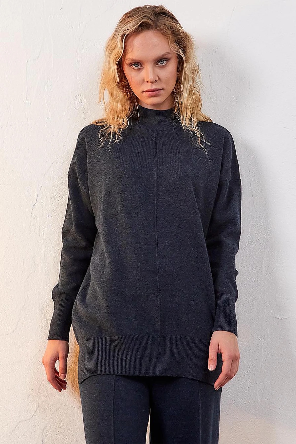 Drop-Shoulder Half Turtleneck Knit Tunic Navy Blue