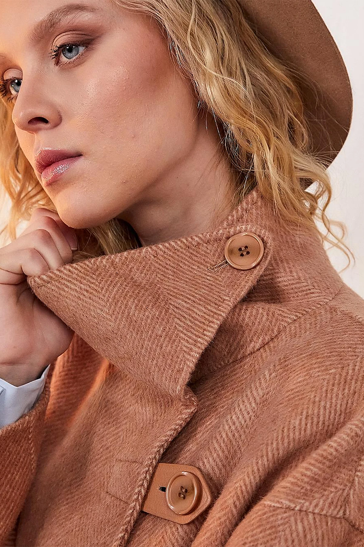 Premium Wool Double Pocket Double Breasted Coat Camel