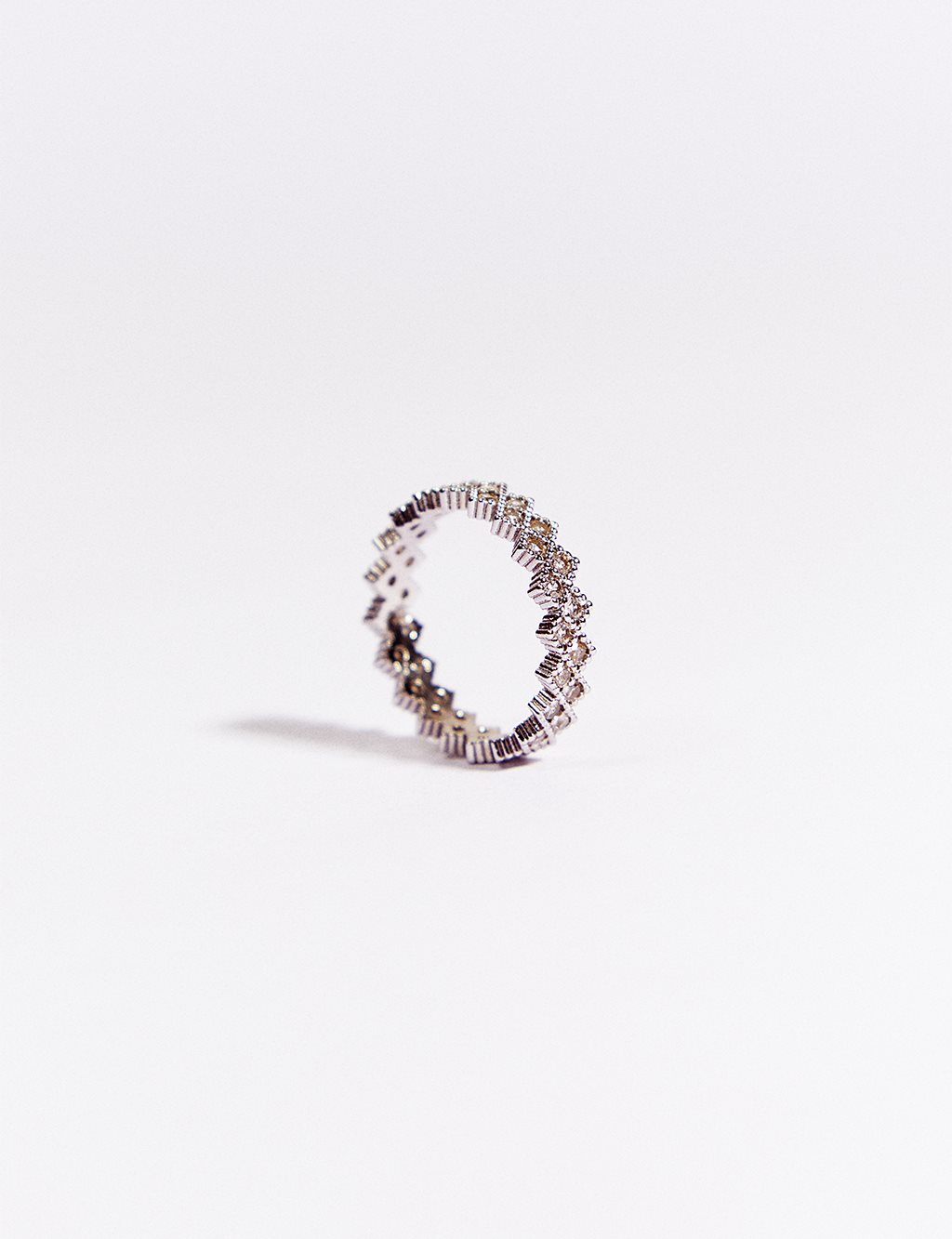 Zigzag Form Stone Ring