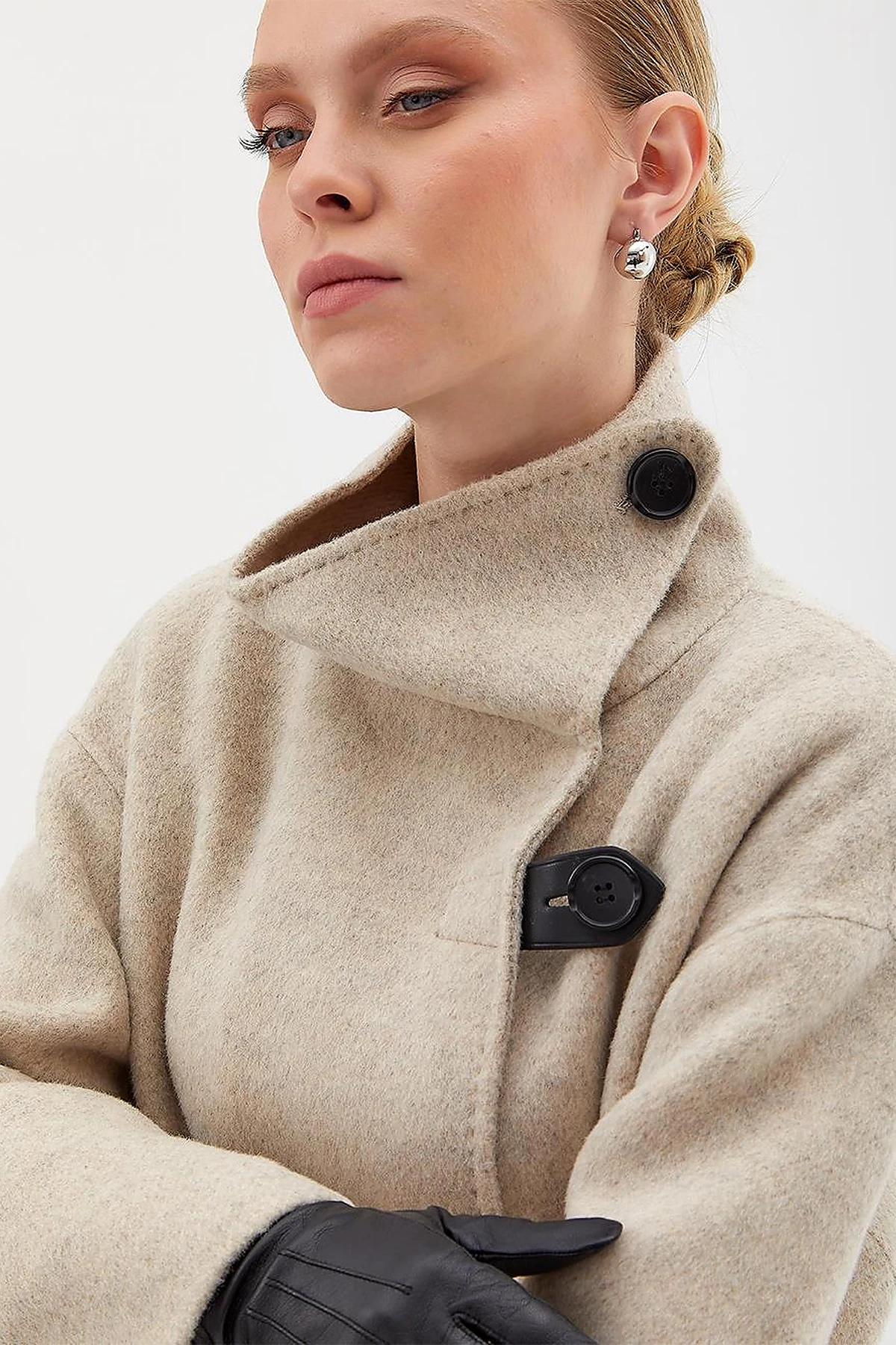 Premium Wool Double-Breasted Coat - Cream