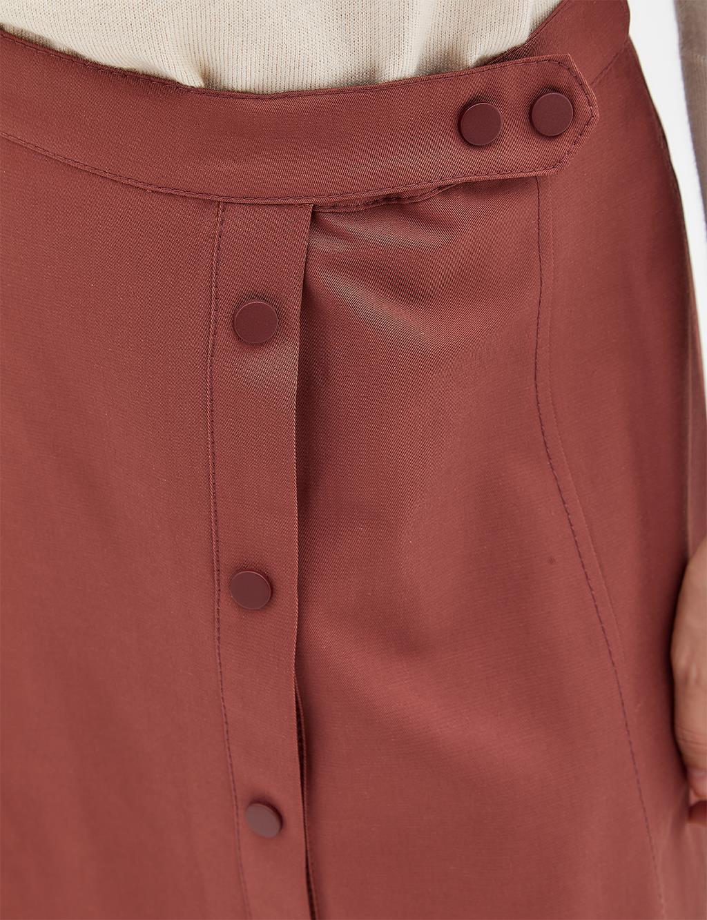 Snap Detail Flared Skirt Maroon