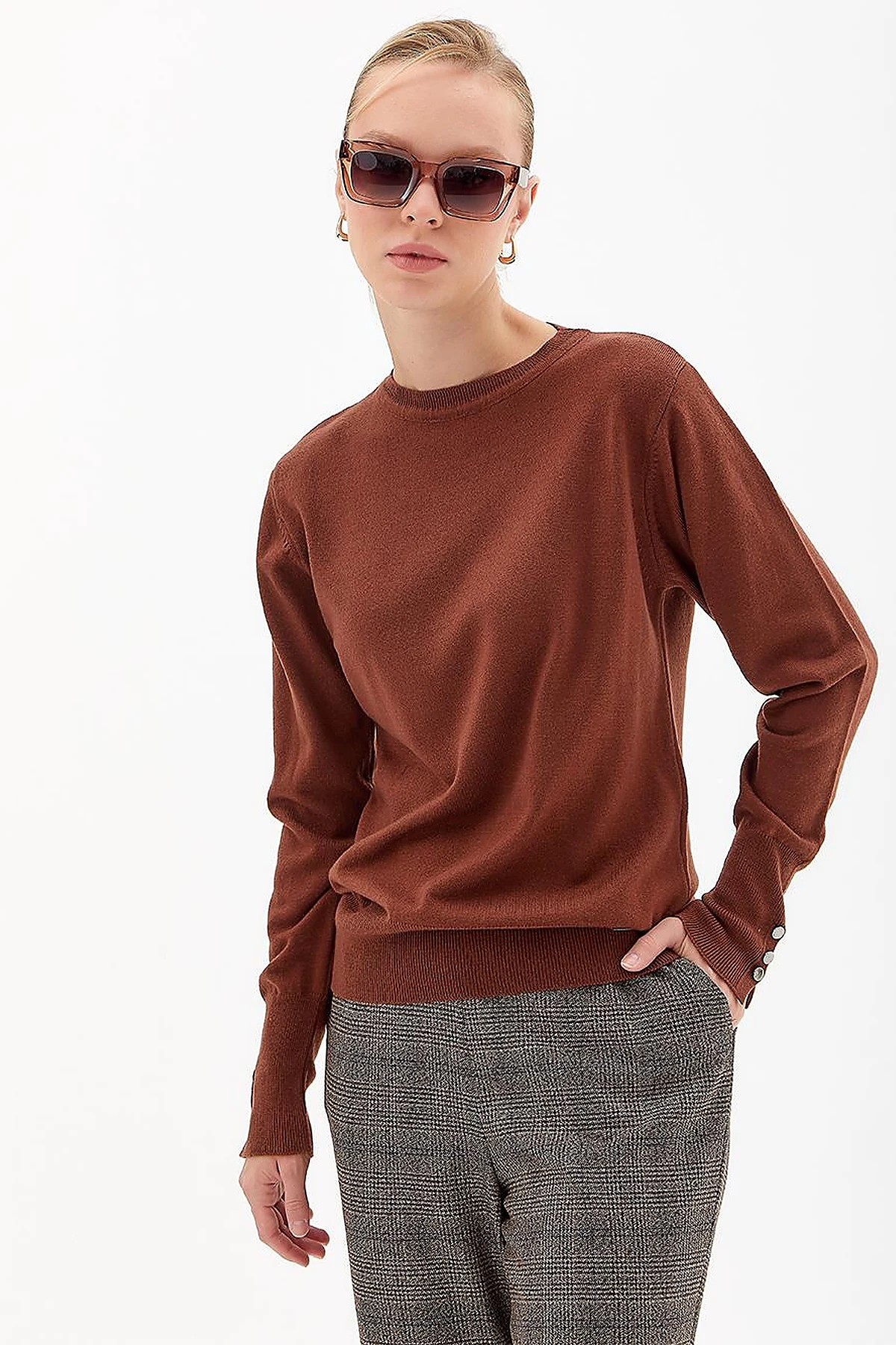 Round Neck Collar Knitwear Sweater Dark Brown