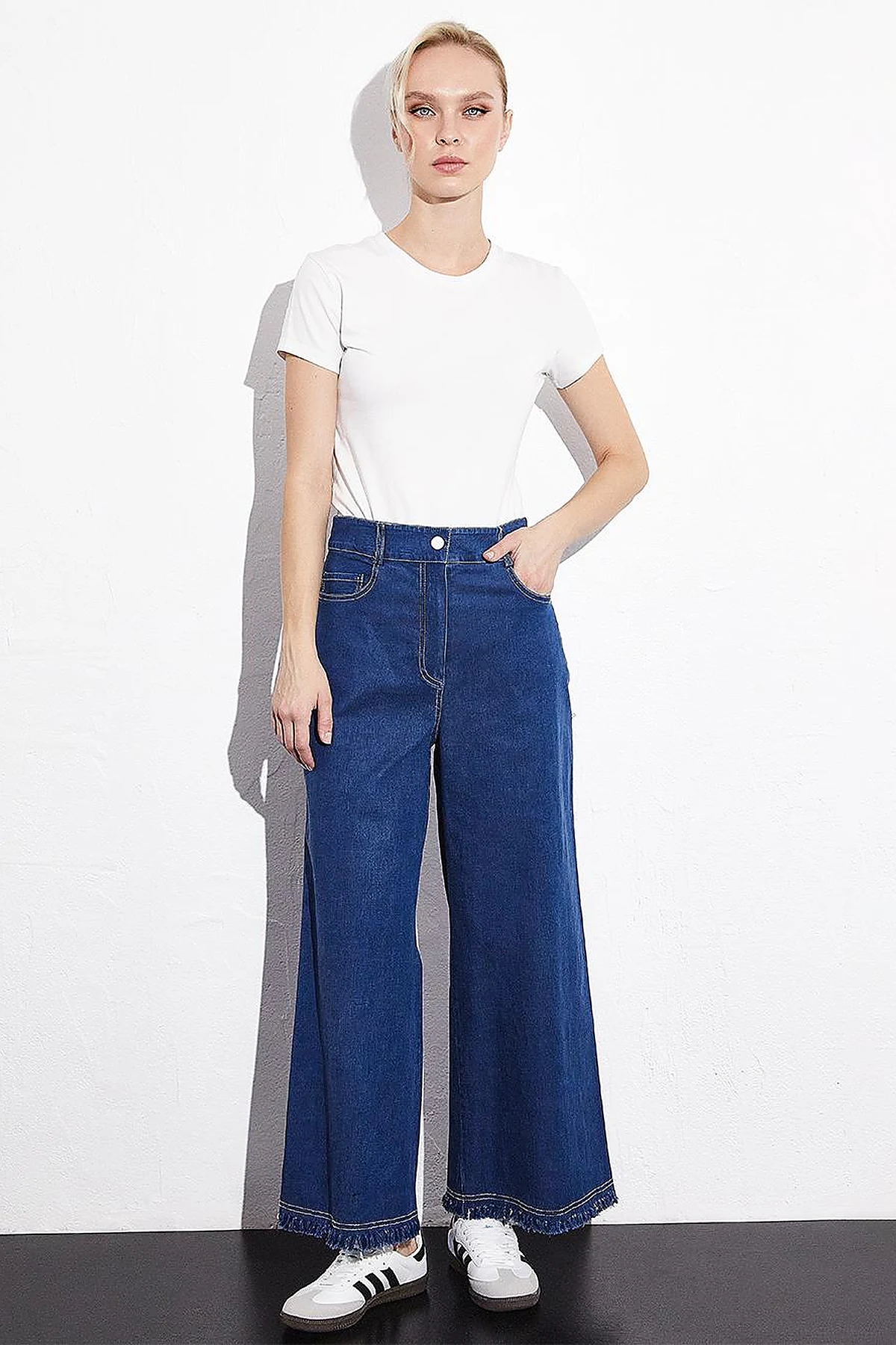 Püsküllü Geniş Paça Denim Pantolon Lacivert