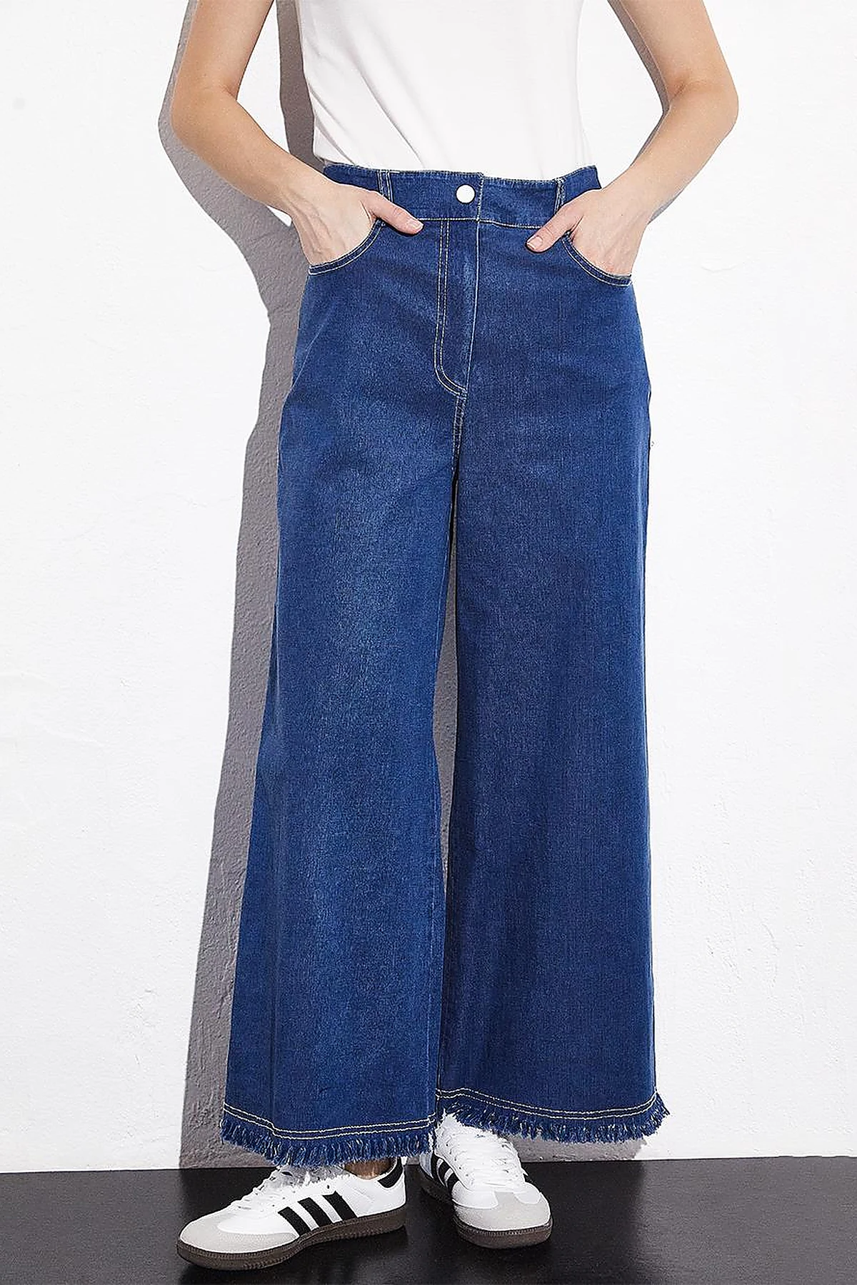 Püsküllü Geniş Paça Denim Pantolon Lacivert
