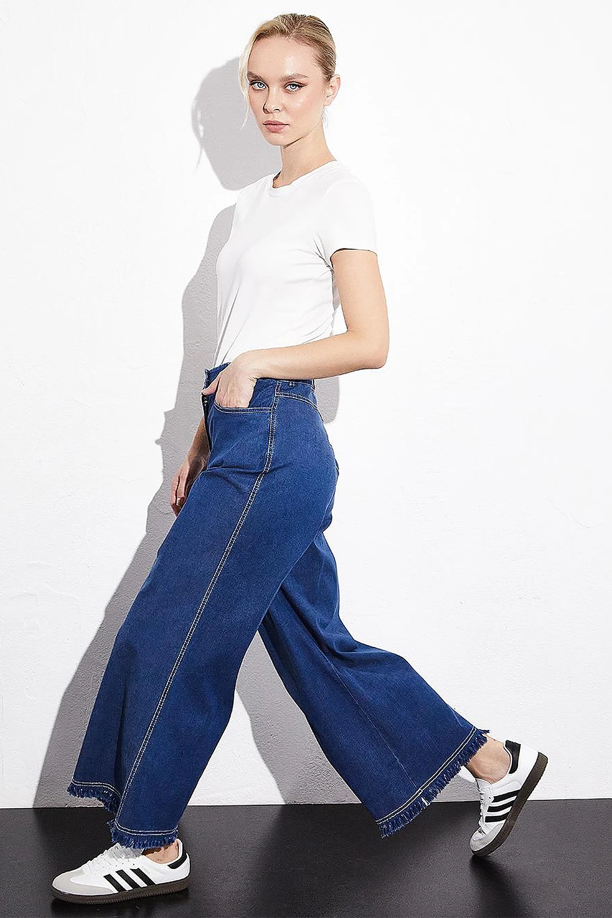 Püsküllü Geniş Paça Denim Pantolon Lacivert