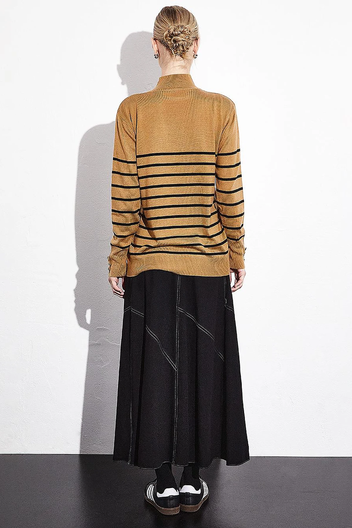 Turtleneck Striped Knitwear Sweater Beige Black