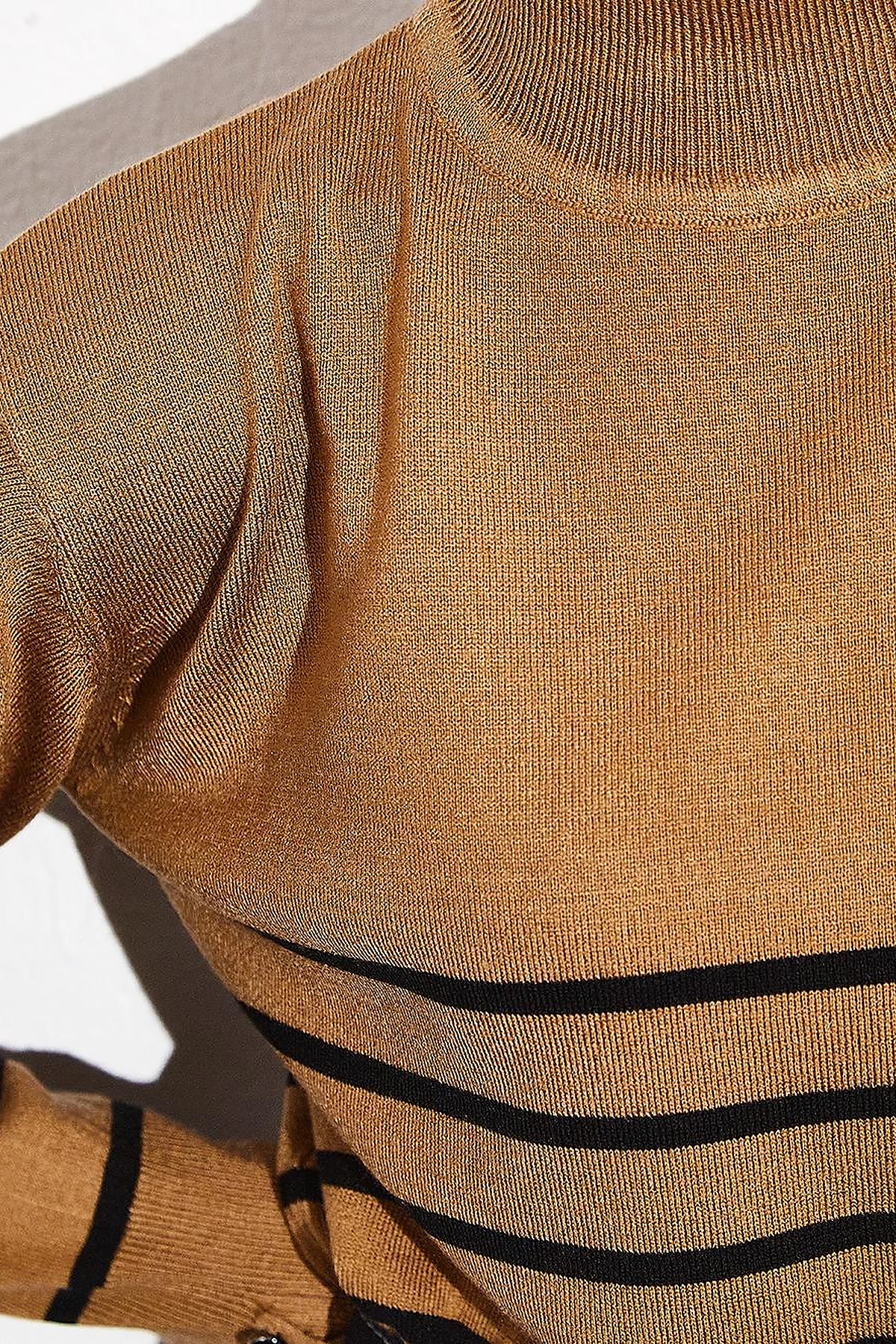 Turtleneck Striped Knitwear Sweater Beige Black