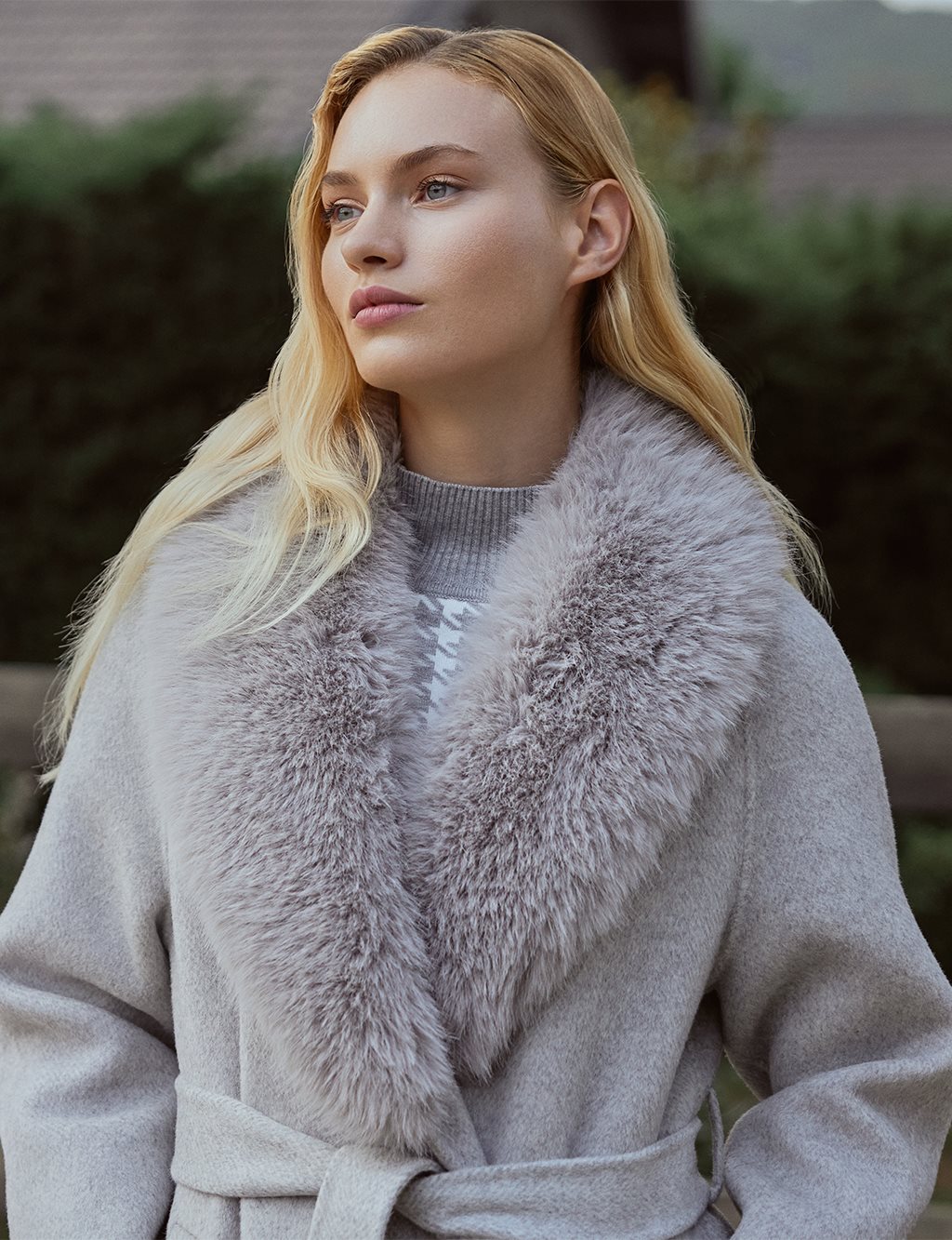 Premium Alpaca Wool Fur-Trimmed Herringbone Pattern Coat Grey