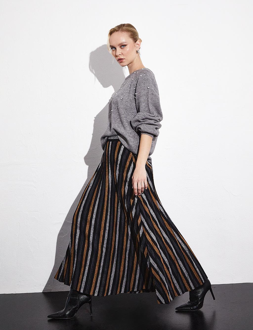 Striped Pleated Skirt Black Brown