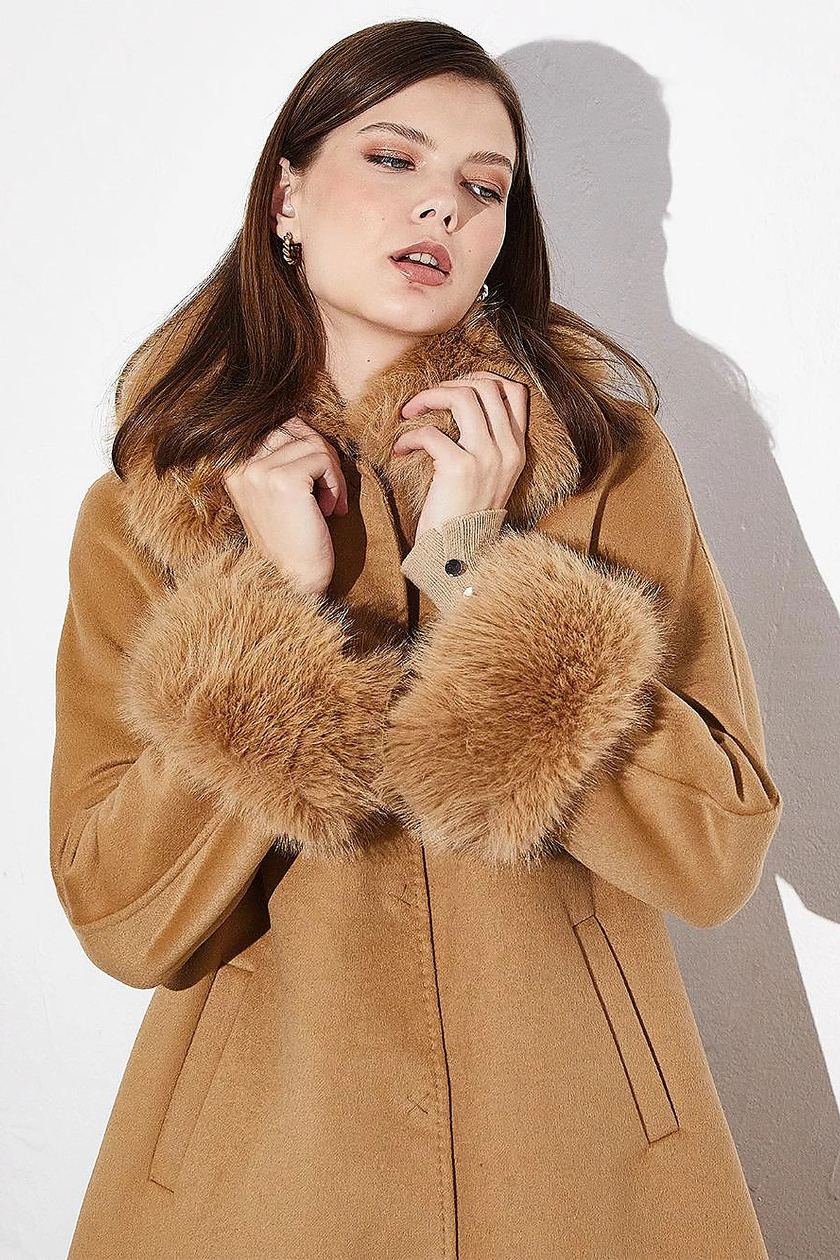 Premium Fur-Trimmed Coat in Camel