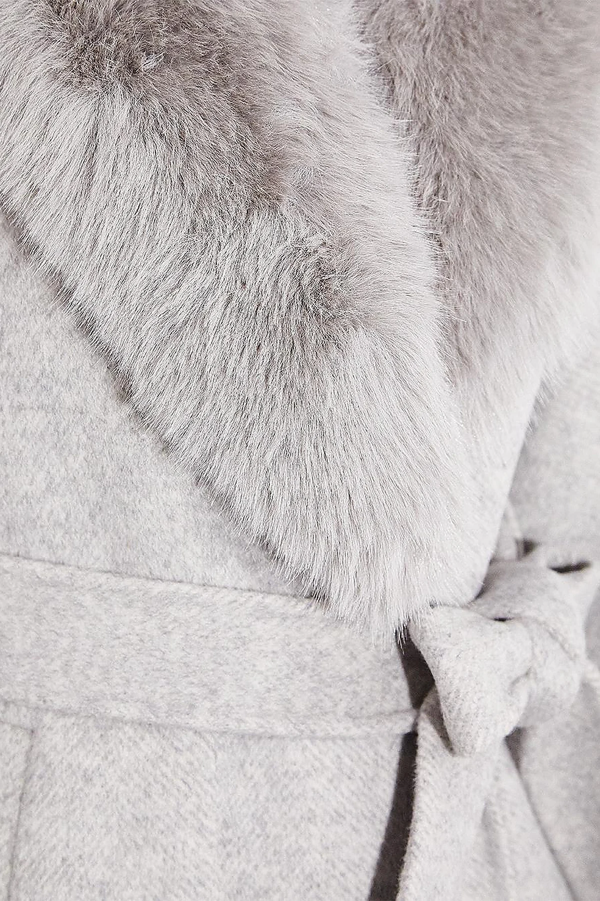 Premium Alpaca Wool Fur-Trimmed Herringbone Pattern Coat Grey
