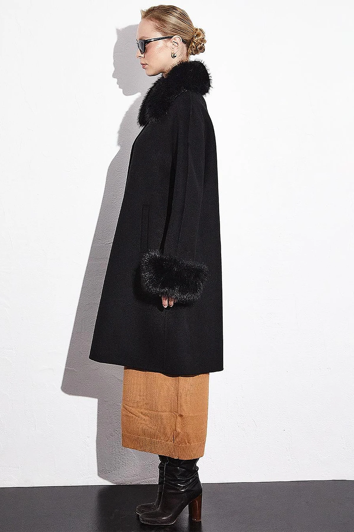 Premium Fur-Trimmed Coat Black