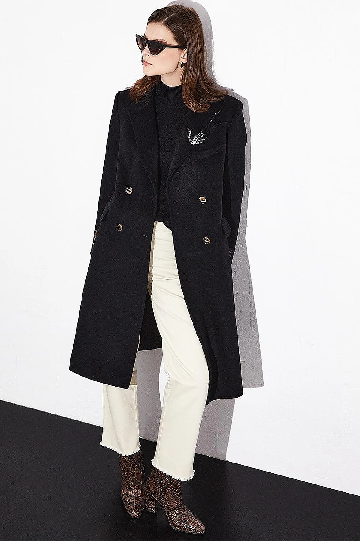 Premium Wool Double-Button Coat Black