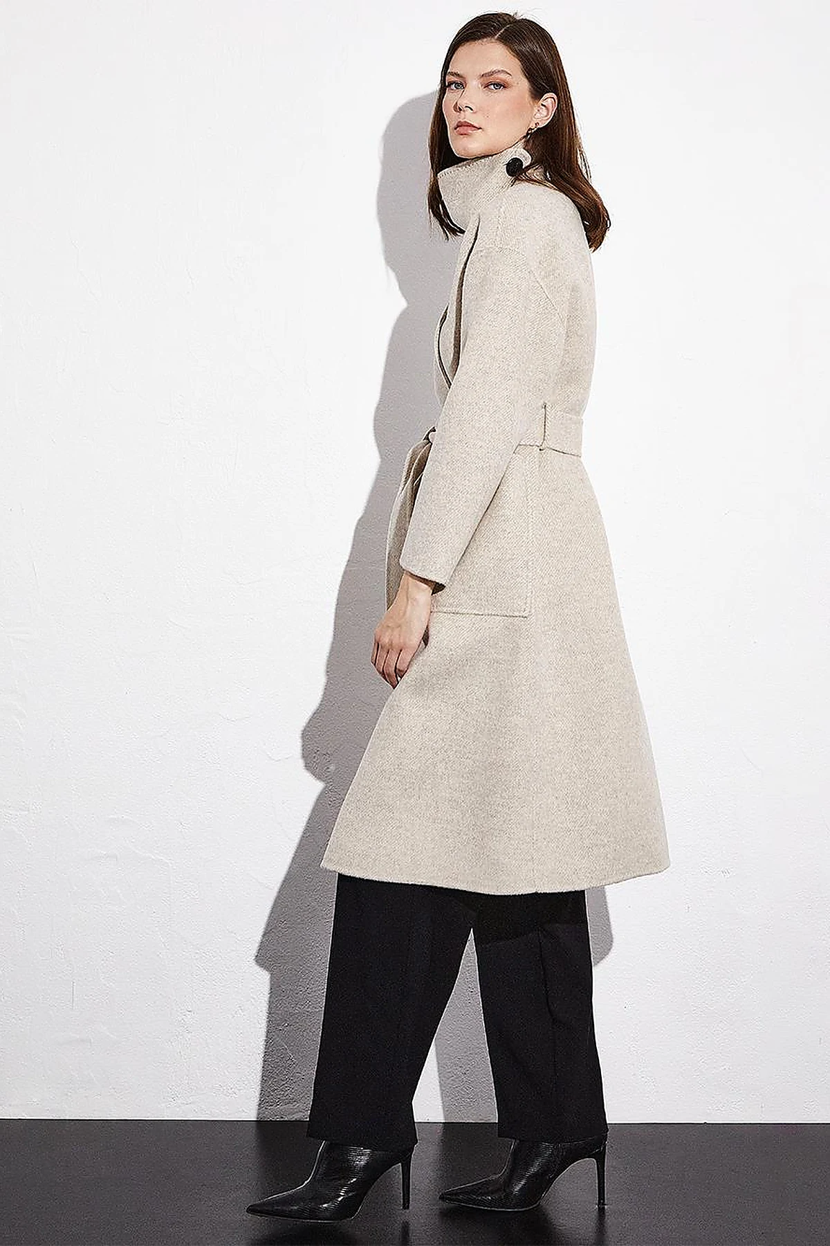 Premium Wool Double-Breasted Coat - Cream