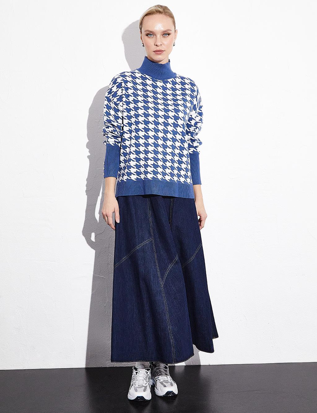 Exclusive Turtleneck Goose Feet Pattern Knitwear Blouse Indigo Ecru