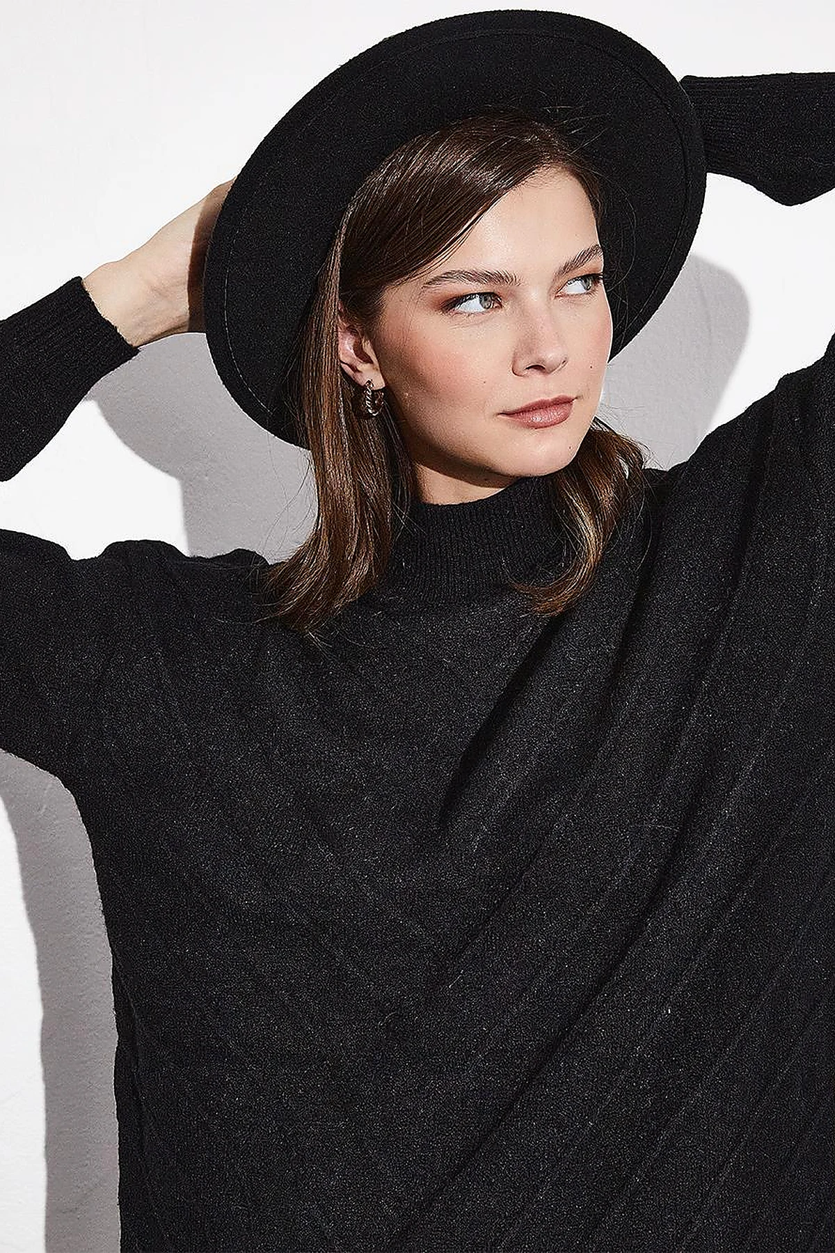 Exclusive Fisherman's Collar Textured Knit Tunic Black
