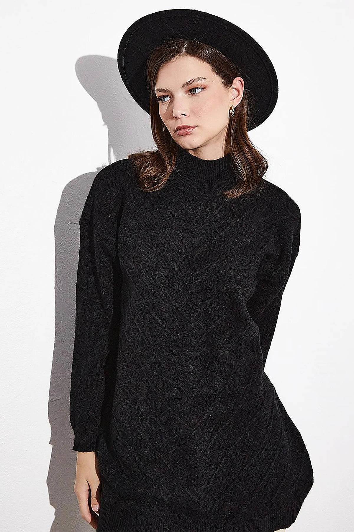 Exclusive Fisherman's Collar Textured Knit Tunic Black