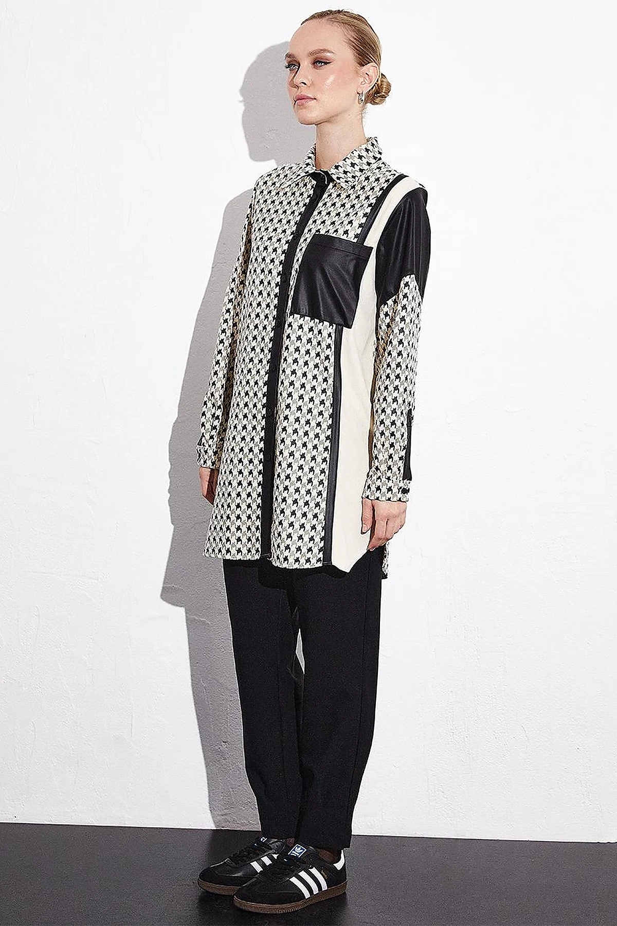 Garnished Goose Feet Pattern Tunic Cream