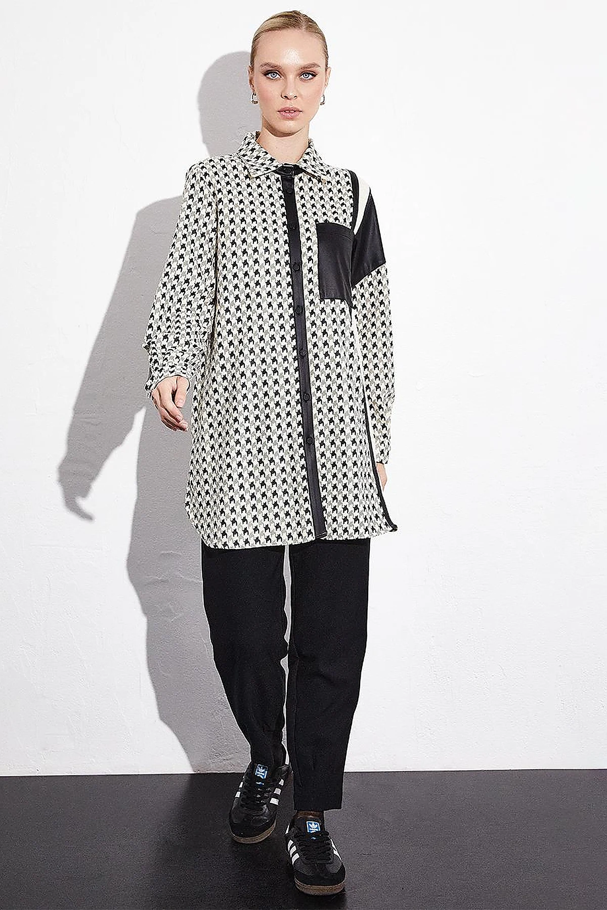 Garnished Goose Feet Pattern Tunic Cream