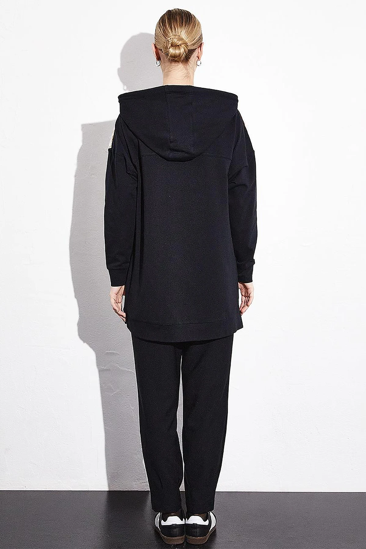 Sequined Hooded Sweatshirt Black