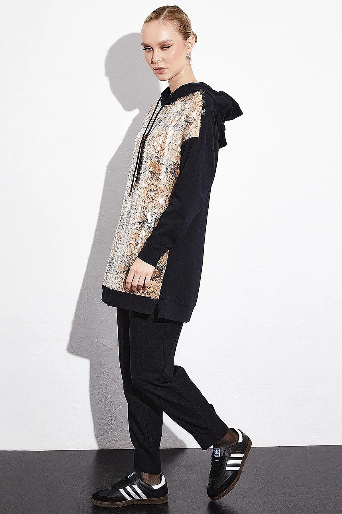 Sequined Hooded Sweatshirt Black