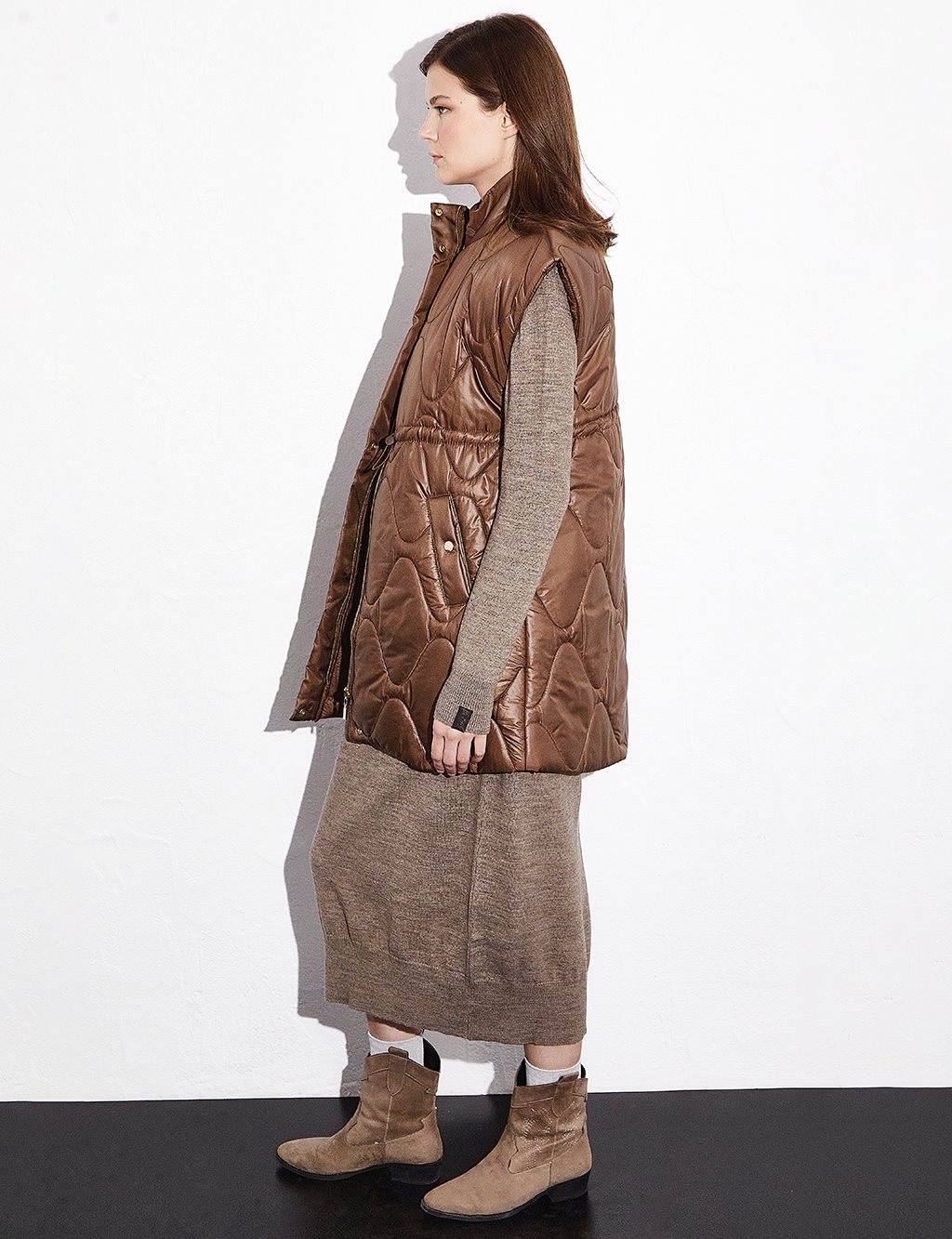 Shiny Look Gathered Waist High Collar Vest Brown