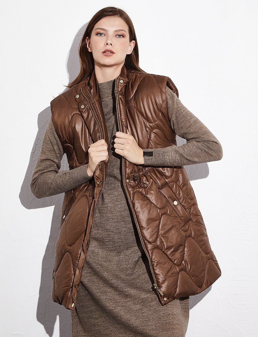 Shiny Look Gathered Waist High Collar Vest Brown