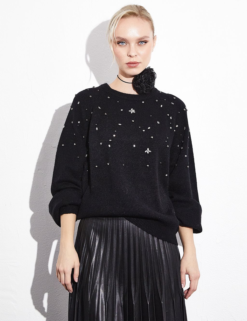 Exclusive Stone and Pearl Raglan Sleeve Knit Blouse Black