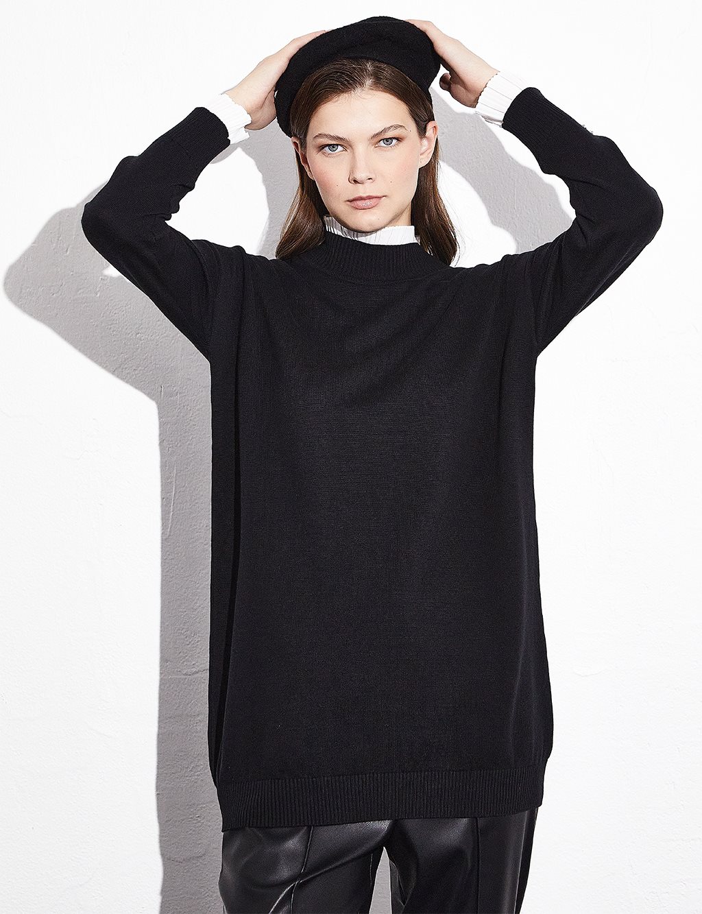 Sleeve End Pleated Knitwear Tunic Black