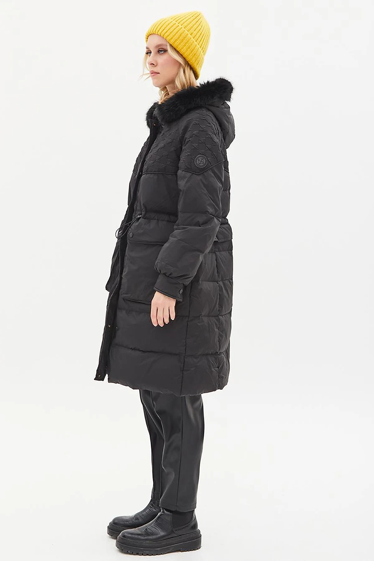 Faux Fur Fabric Garnished Goose Down Coat Black