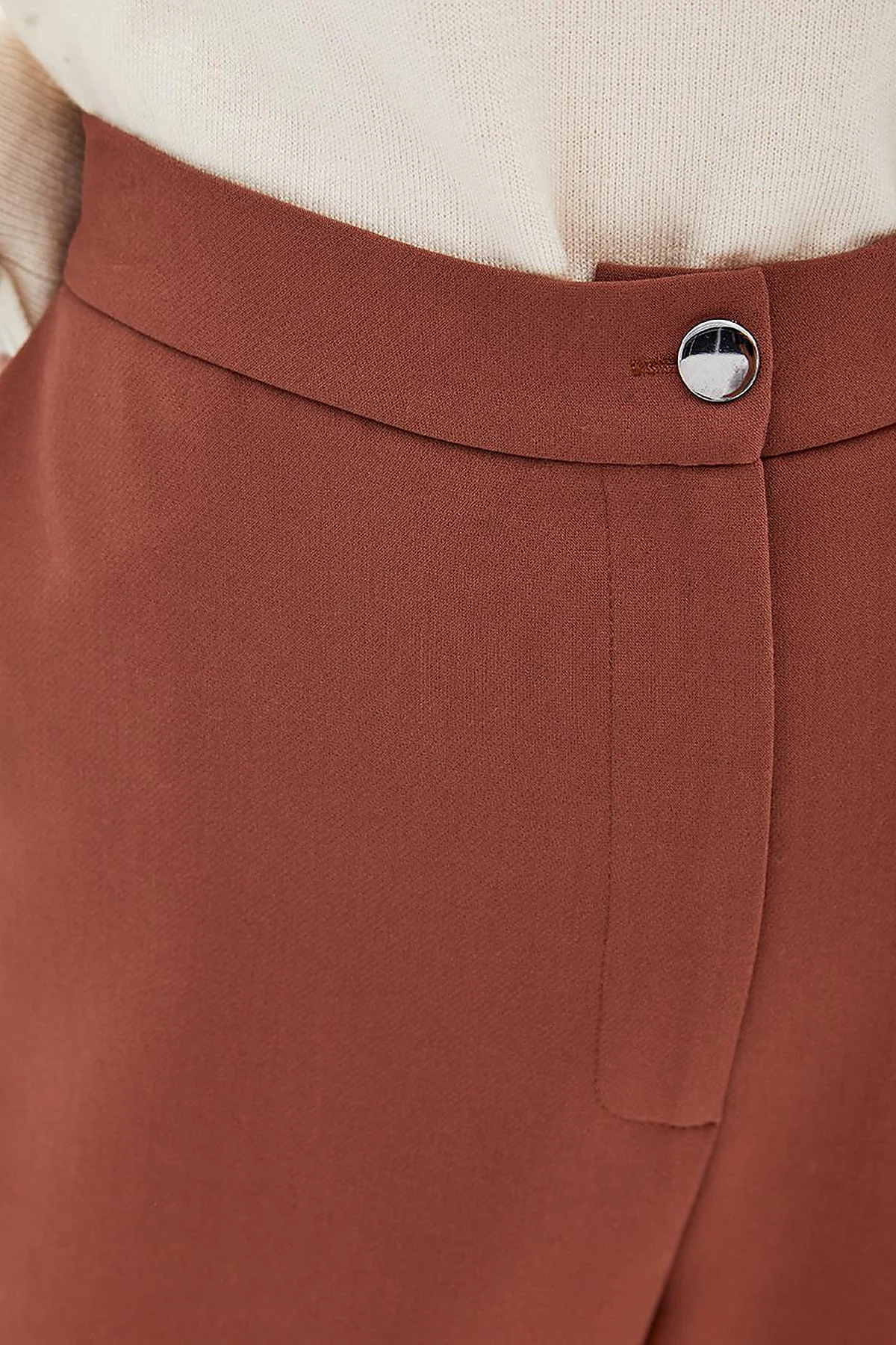 Pleated Leg Trousers Brown