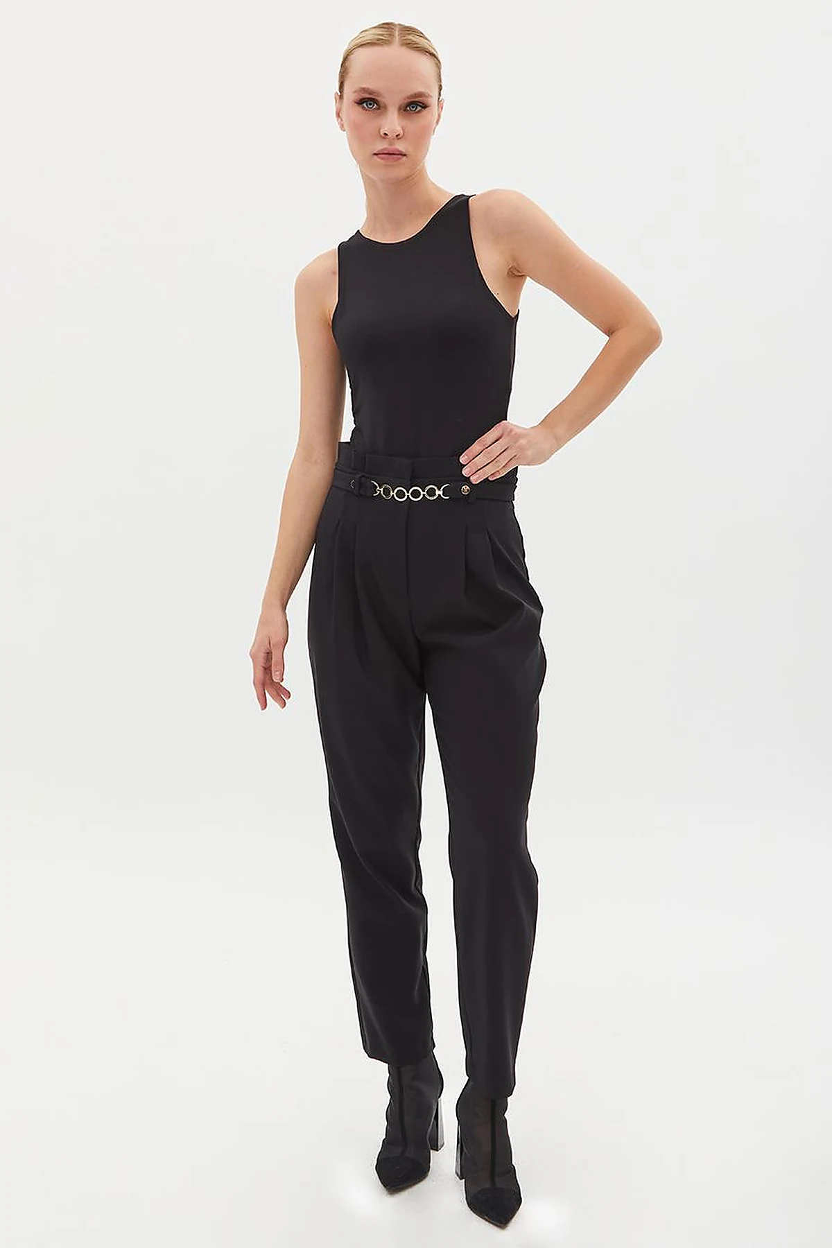 High Waist Chain Formed Pleated Trousers Black