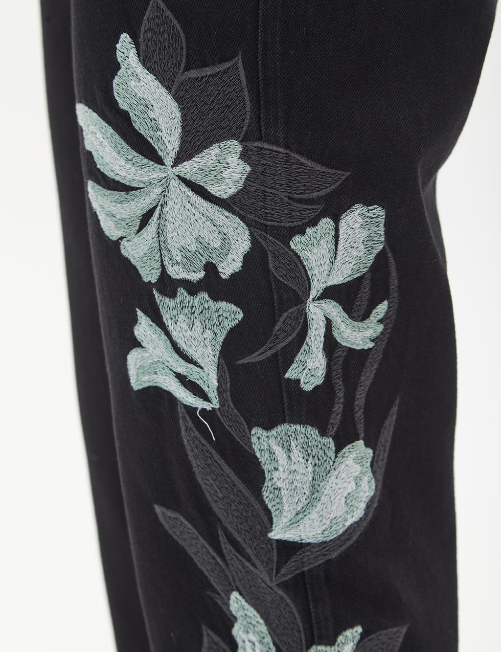 Floral Embroidered Denim Trousers Black