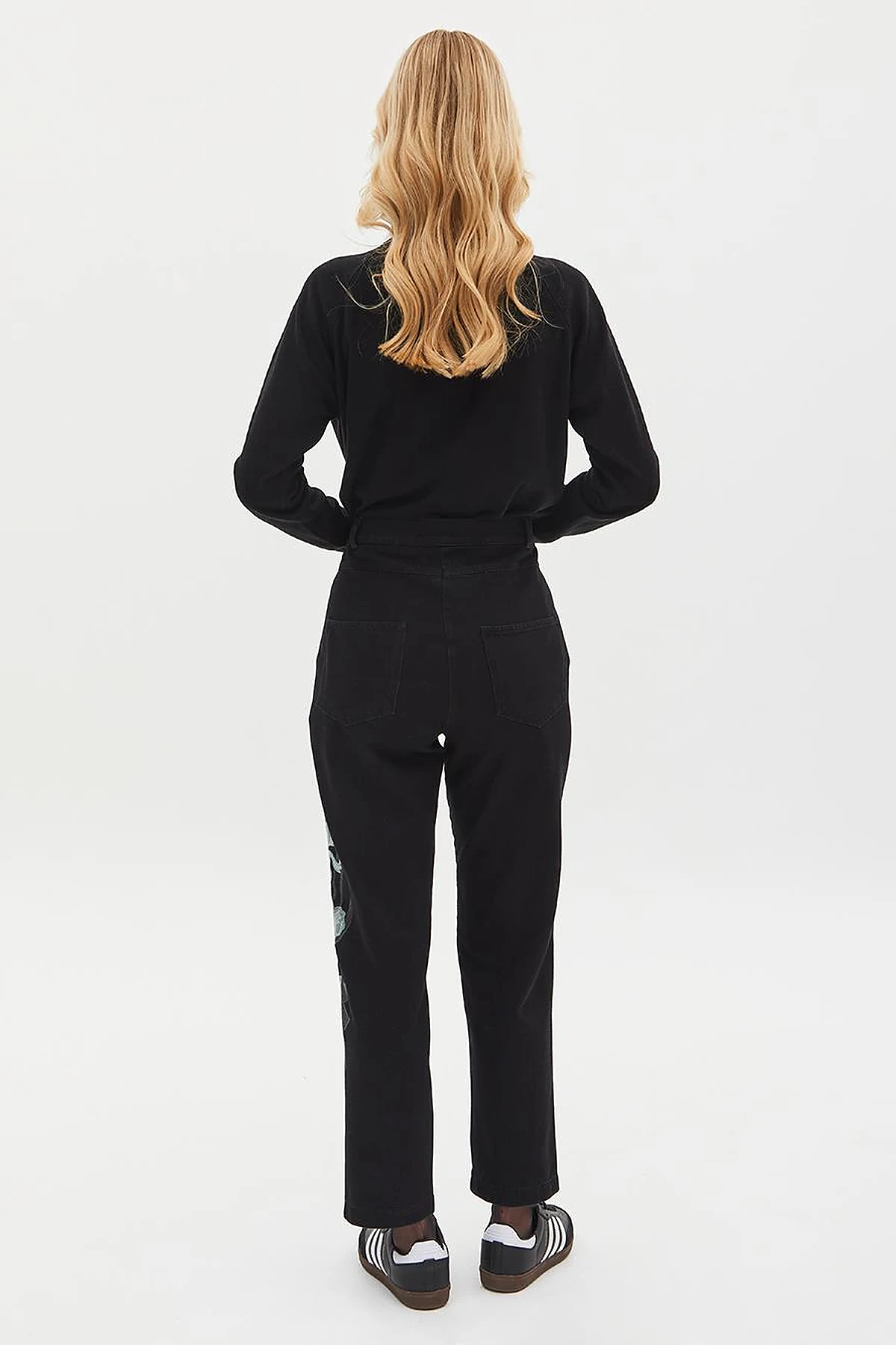 Çiçek Nakışlı Denim Pantolon Siyah
