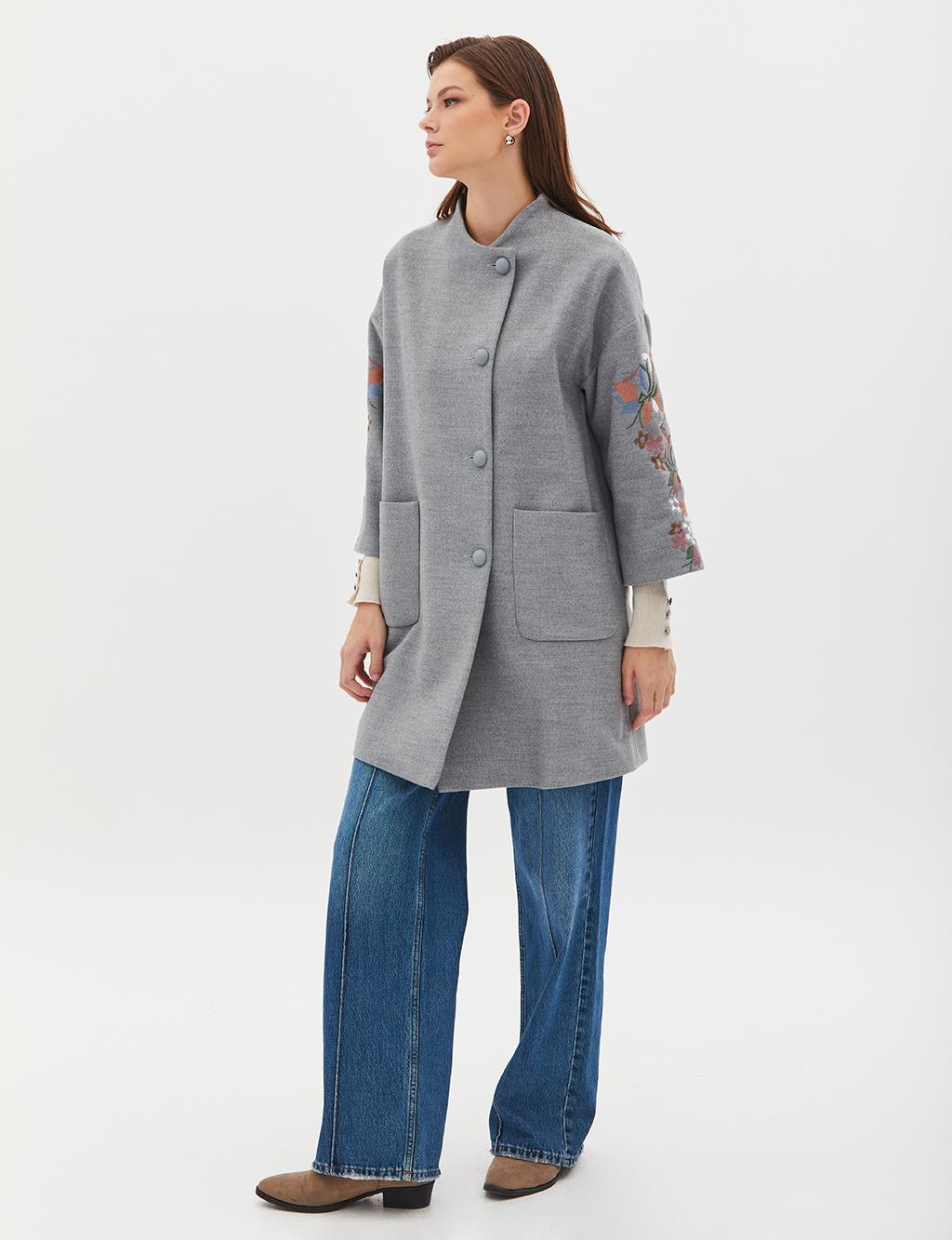 Buttoned Floral Embroidered Coat Gray