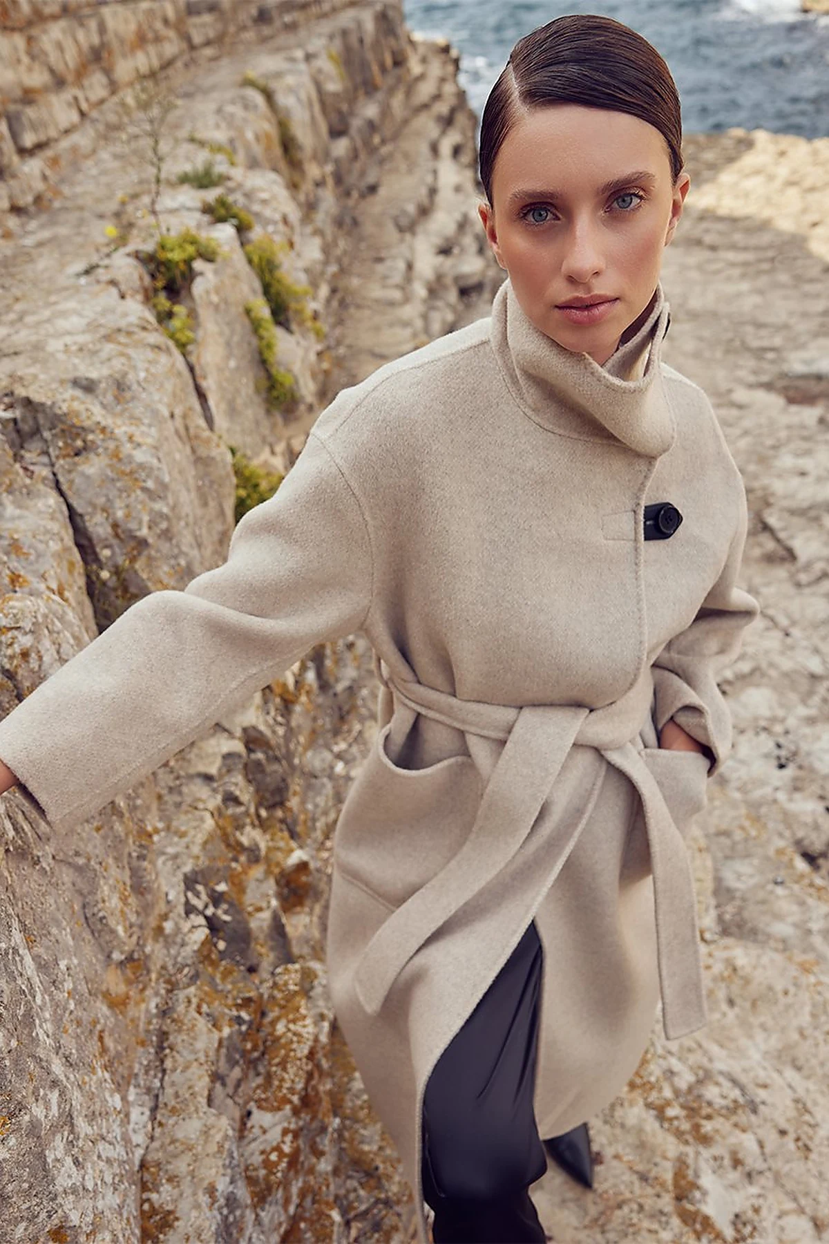 Premium Wool Double-Breasted Coat - Cream