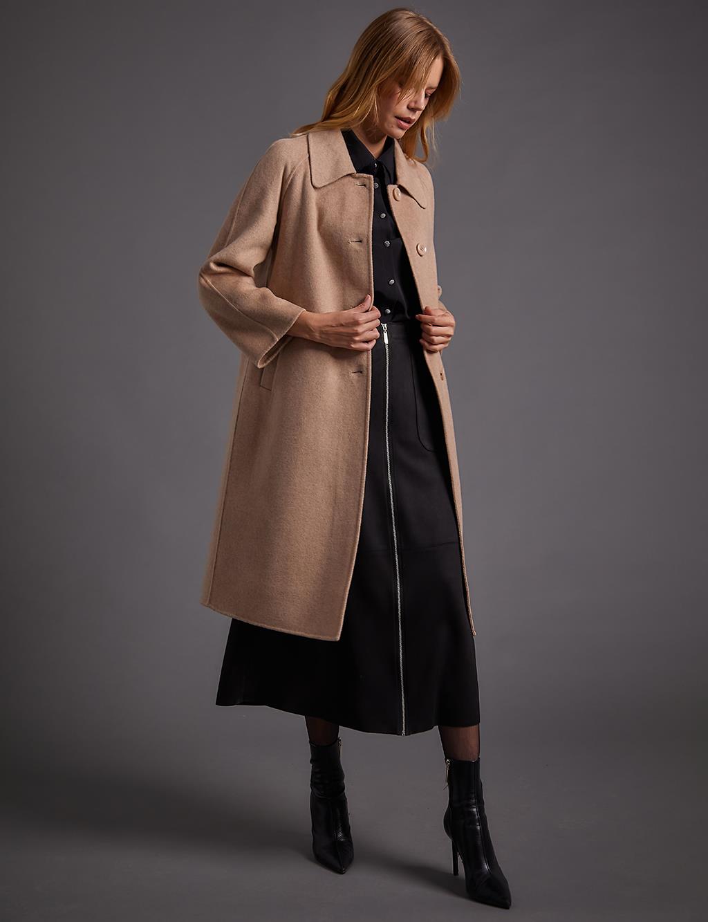 Premium Wool Buttoned Wide Collar Coat Beige