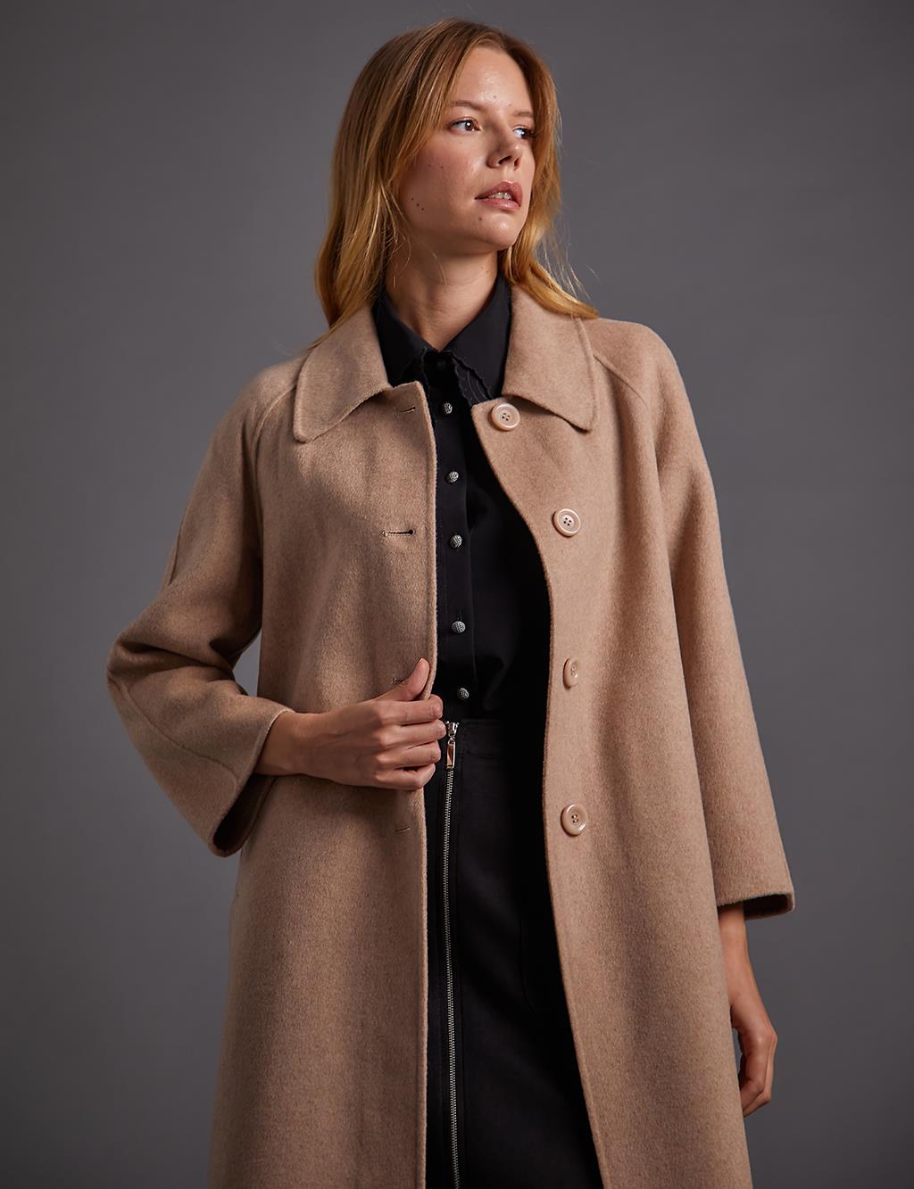 Premium Wool Buttoned Wide Collar Coat Beige