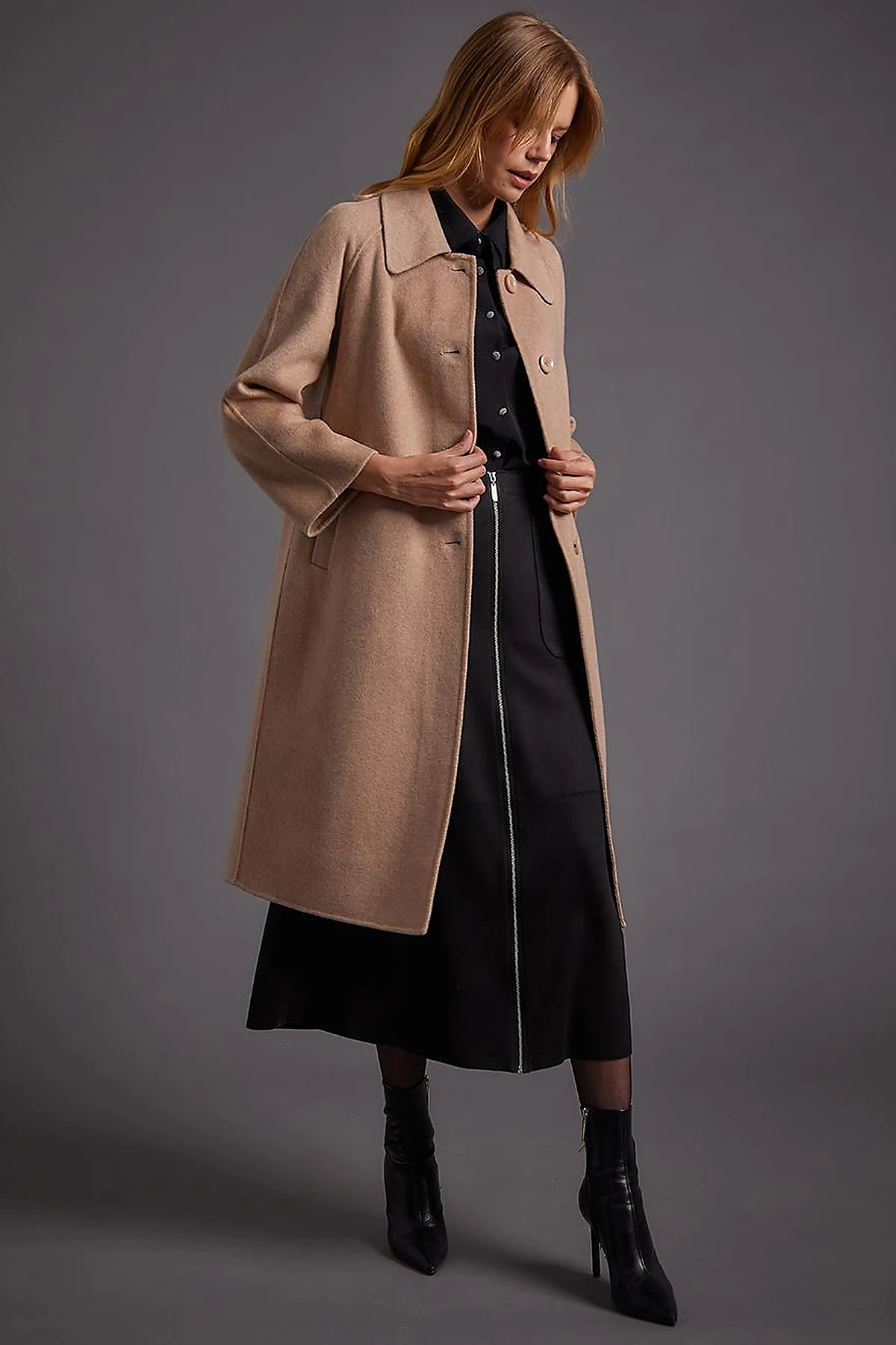 Premium Wool Buttoned Wide Collar Coat Beige