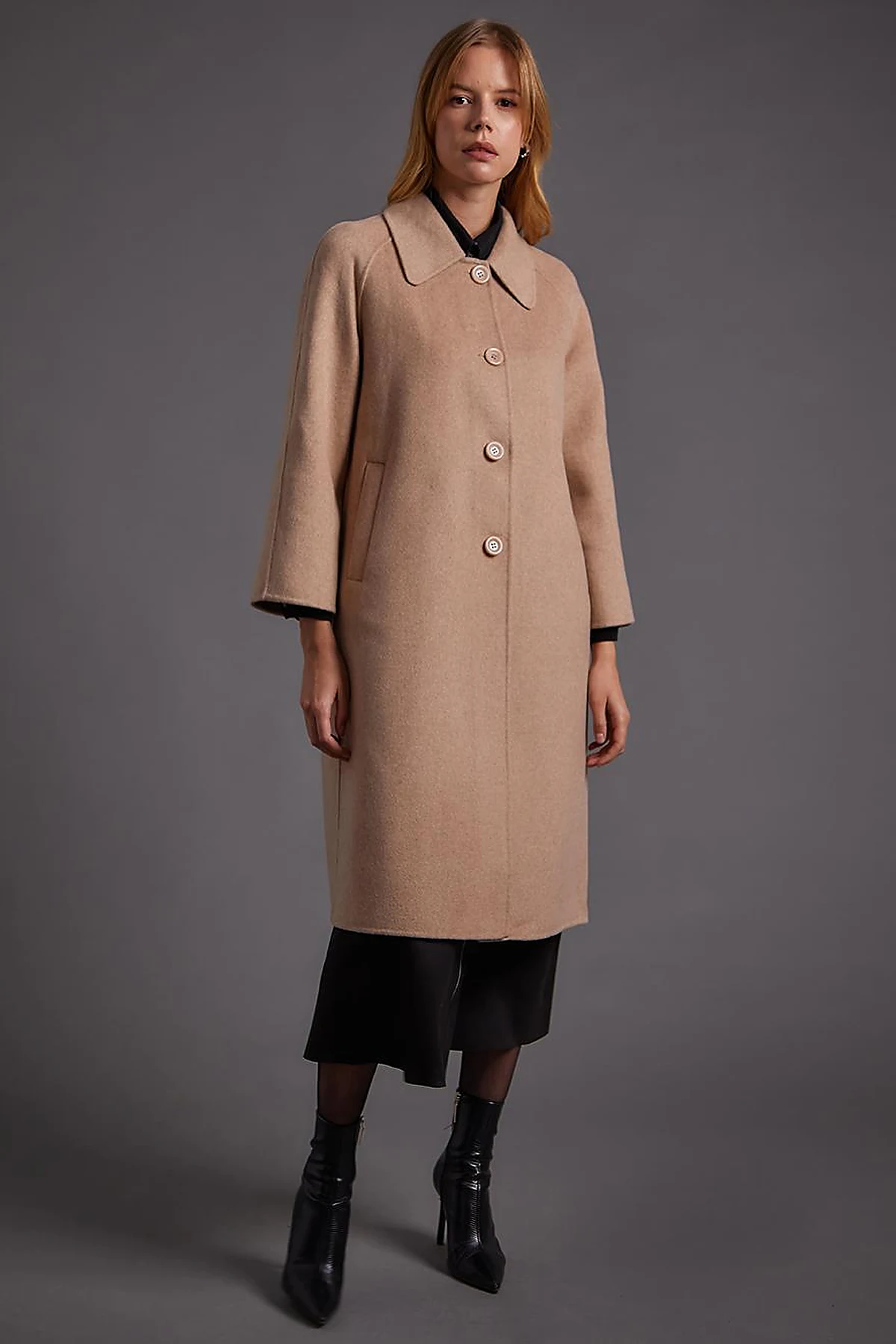 Premium Wool Buttoned Wide Collar Coat Beige