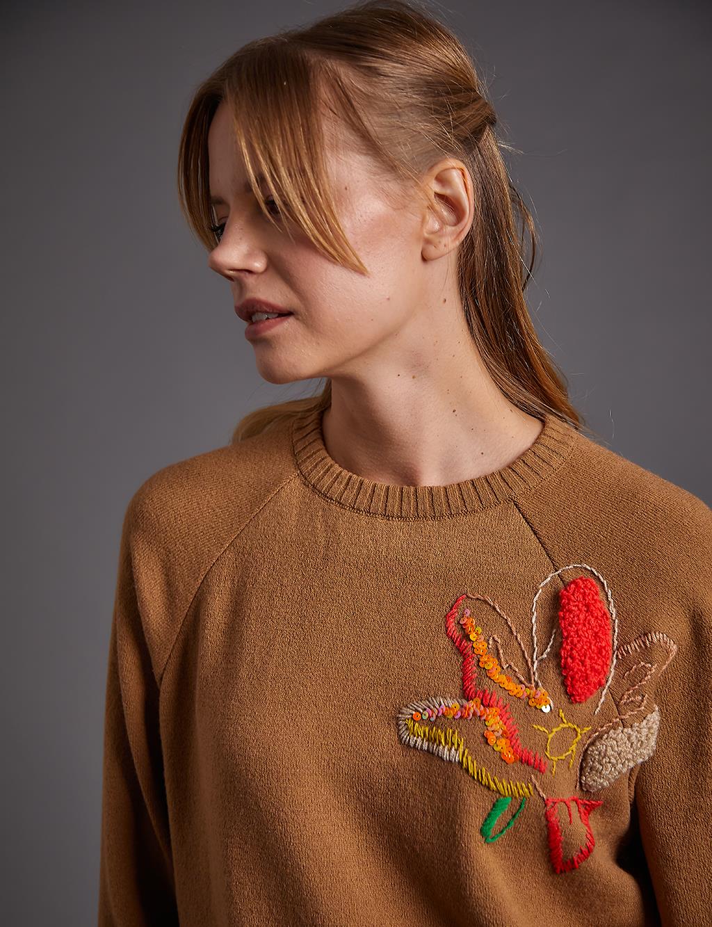 Floral Embroidered Knitwear Tunic Milk Brown