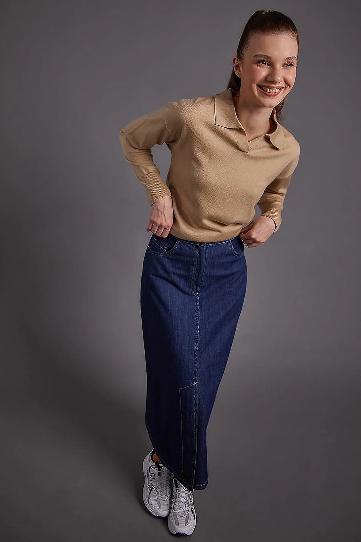Kapalı Yırtmaçlı Denim Etek Lacivert