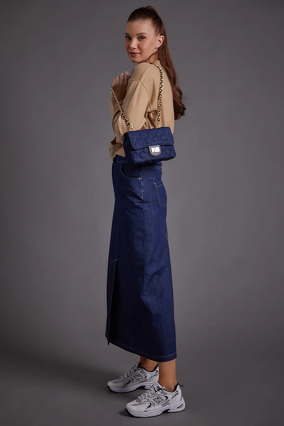 Kapalı Yırtmaçlı Denim Etek Lacivert