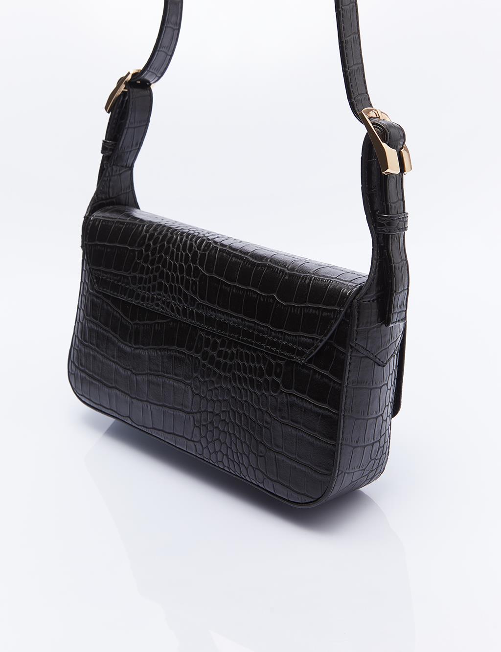 Rectangular Form Bag with Adjustable Strap Black