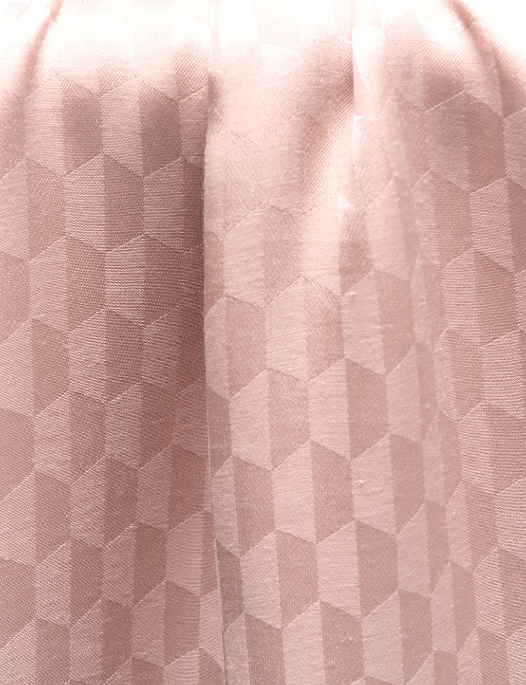 Jakarlı Monogram Şal Petek Desen Ta��