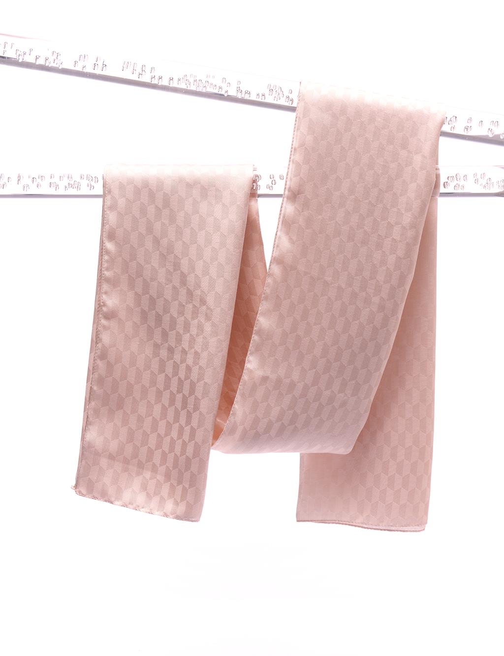 Jakarlı Monogram Şal Petek Desen Ta��