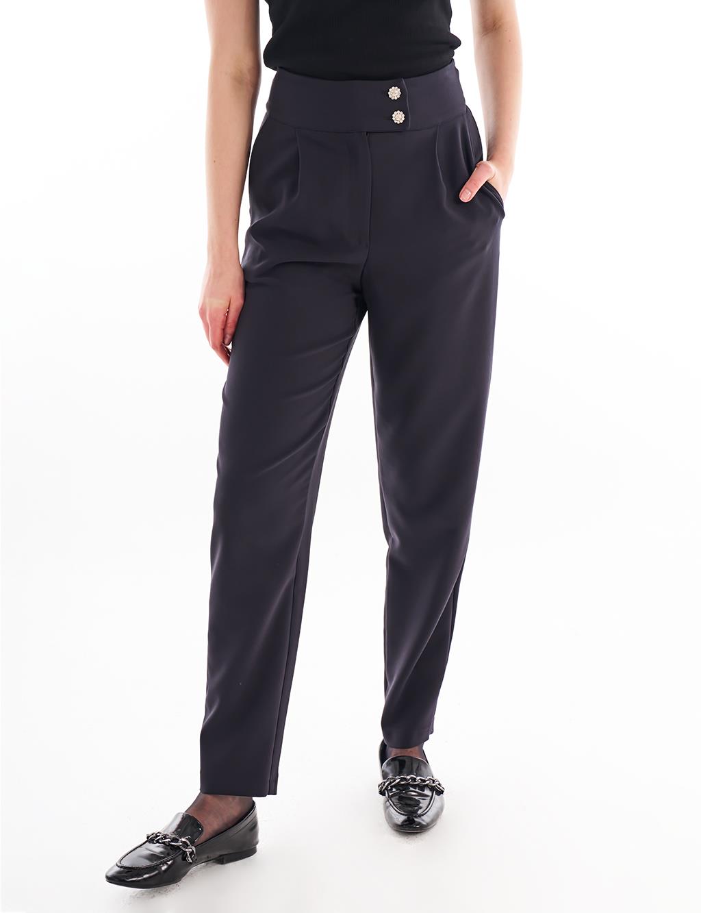 Double Button Carrot trousers Black