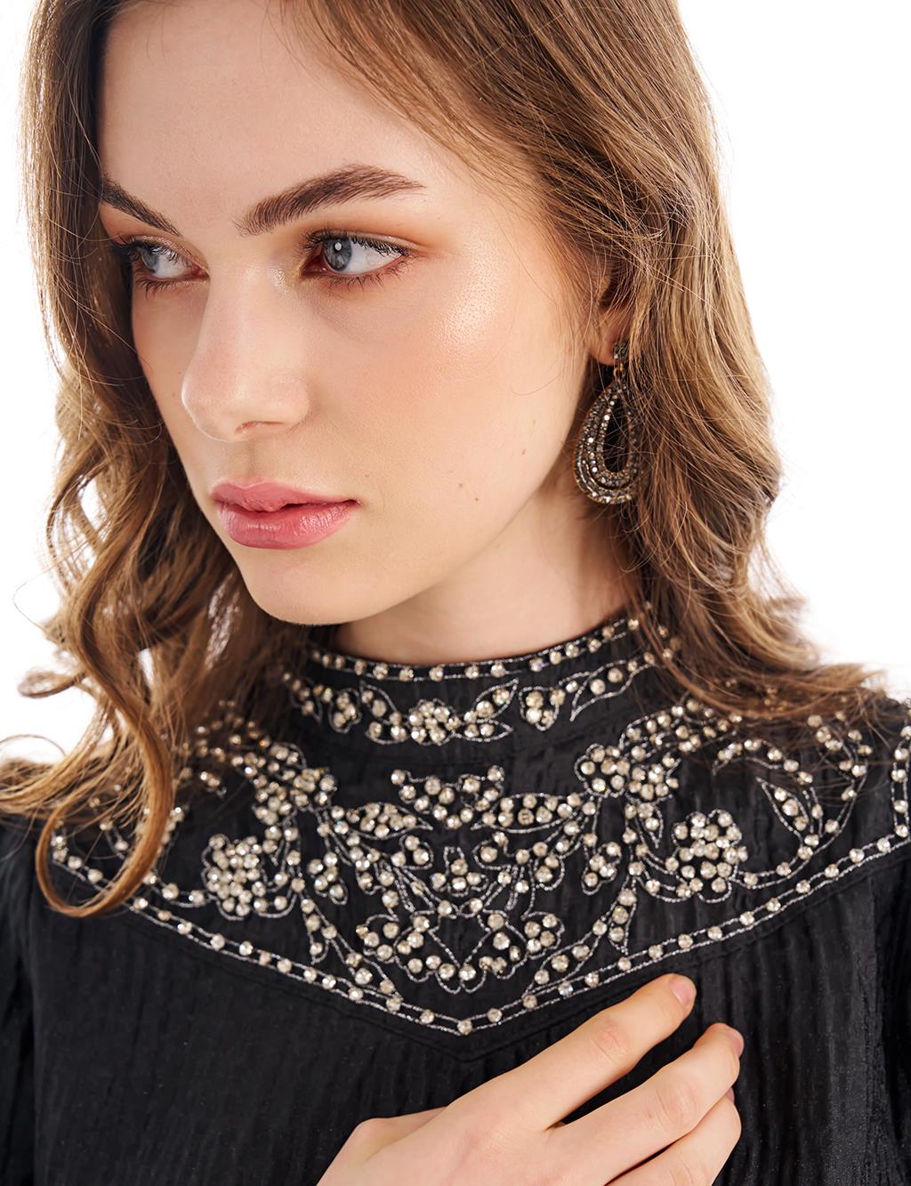 Balloon Sleeve Blouse with Embroidered Collar Black